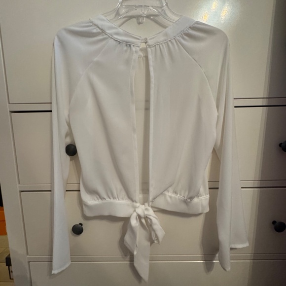 White Blouse - Made in Italy 🇮🇹 - Picture 2 of 3